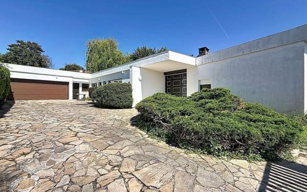Maison à vendre    6 pièces • 184,19 m2 Santeny
