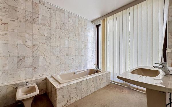 Maison à vendre    6 pièces • 184,19 m2 Santeny