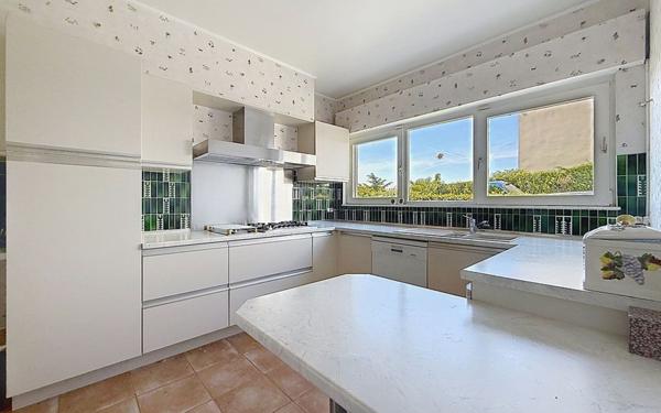 Maison à vendre    6 pièces • 184,19 m2 Santeny