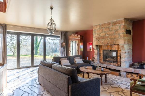 Maison à vendre |  Saint-Cyprien |  6 pièces | 193 m²