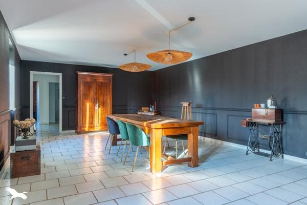 Maison à vendre |  Saint-Cyprien |  6 pièces | 193 m²