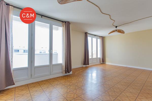 44400 REZE REZÉ CHÂTEAU - Appartement 4 pièces 75 m²