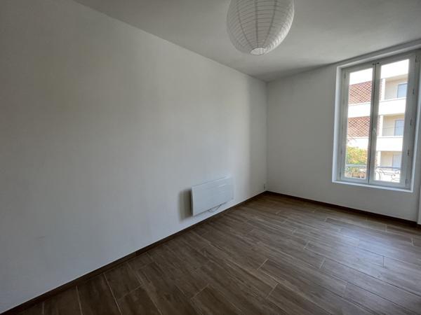 Appartement à louer 490 € CC Montauban 1 pièce 24 m² DPE D