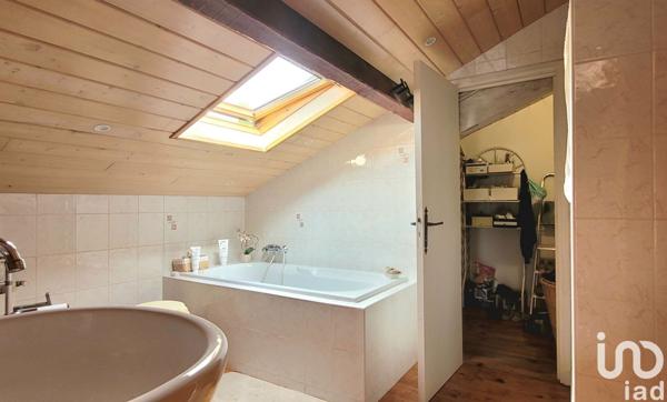 Maison 5 pièces de 151 m² à Nice (06100)