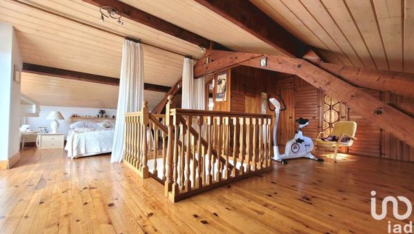 Maison 5 pièces de 151 m² à Nice (06100)