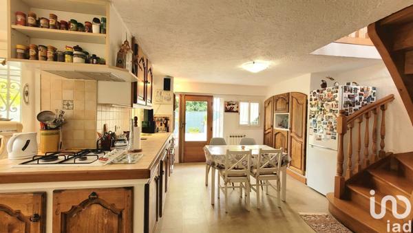 Maison 5 pièces de 151 m² à Nice (06100)