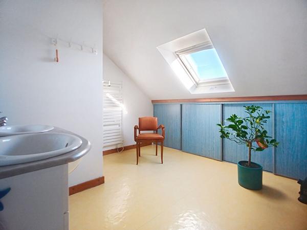 Maison à vendre aux Ponts de Cé Quartier La Guillebotte - 5 chambres avec vie de plain pied proche commodités à pieds