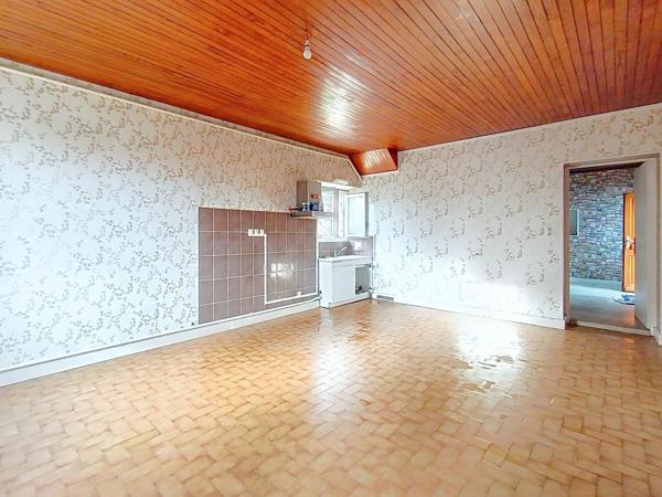 DOL0MIEU – Maison à rénover – 85 m² – Grand terrain de 1050 m²