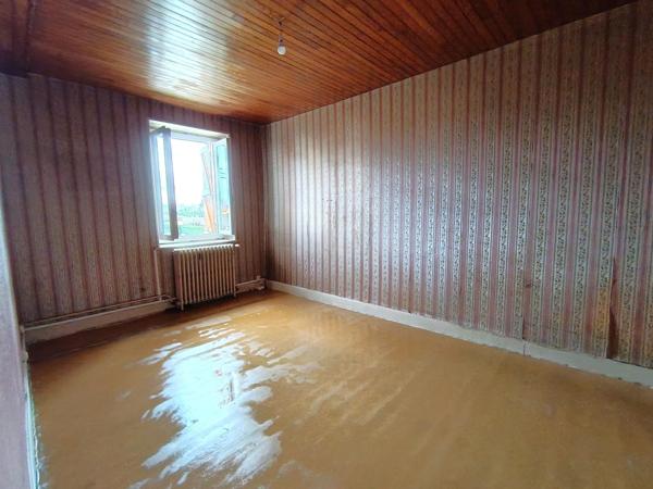 DOL0MIEU – Maison à rénover – 85 m² – Grand terrain de 1050 m²