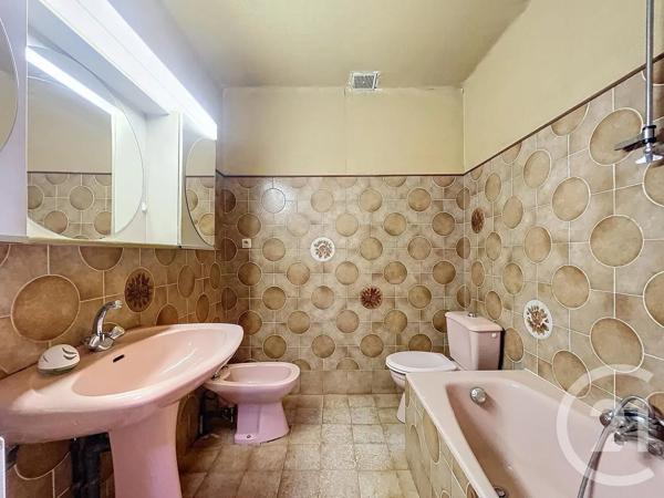 Maison à vendre  4 pièces - 110,70 m 2   CORBERE LES CABANES  - 66