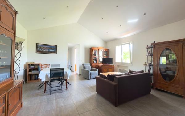 Maison à vendre    5 pièces • 108 m2 Salon-de-Provence