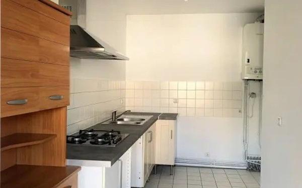 Appartement à louer    3 pièces • 73,16 m2 Clamart