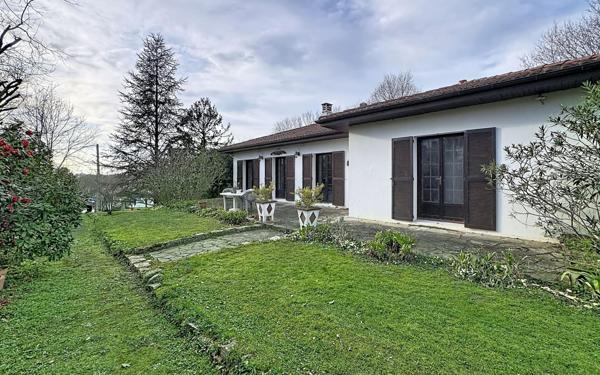 Maison à vendre    4 pièces • 137,59 m2 Arcangues