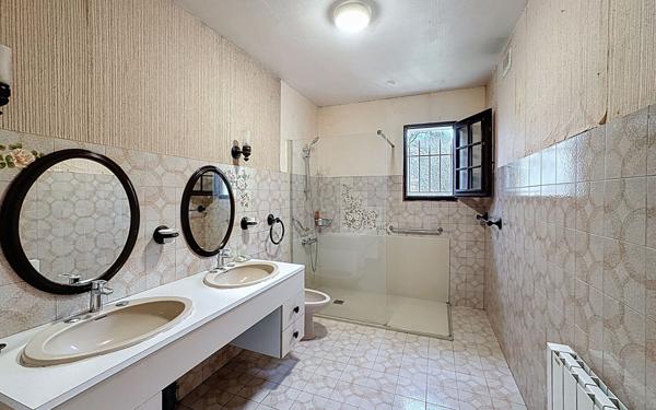 Maison à vendre    4 pièces • 137,59 m2 Arcangues