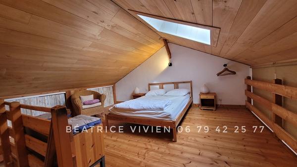 EXCLUSIVITE: RAVISSANTE MAISON! Secteur Montignac -Lascaux. BELLE VUE.  4 chambres. PISCINE. Jardin: 5697 m2