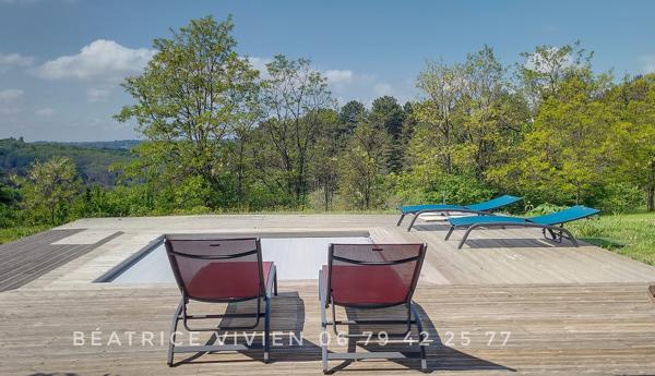 EXCLUSIVITE: RAVISSANTE MAISON! Secteur Montignac -Lascaux. BELLE VUE.  4 chambres. PISCINE. Jardin: 5697 m2