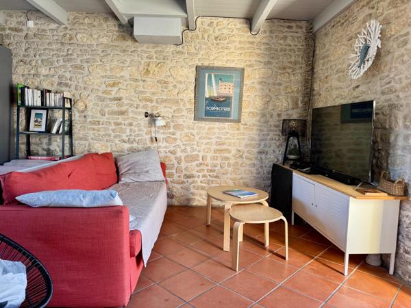 Maison en pierre proche commerces