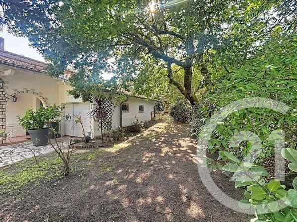 Maison à vendre  6 pièces - 125,59 m 2   ARCACHON  - 33