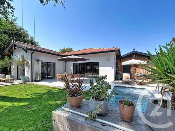 Maison à vendre  6 pièces - 125,59 m 2   ARCACHON  - 33
