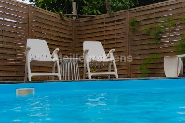 Bas Du Fort T2 meublé PISCINE