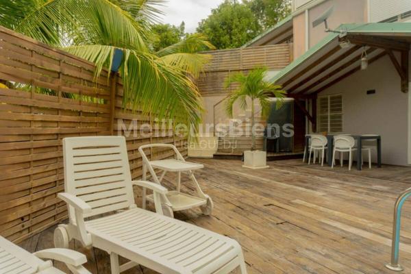 Bas Du Fort T2 meublé PISCINE
