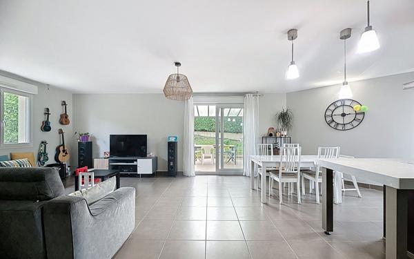 Maison à vendre    4 pièces •  Taluyers