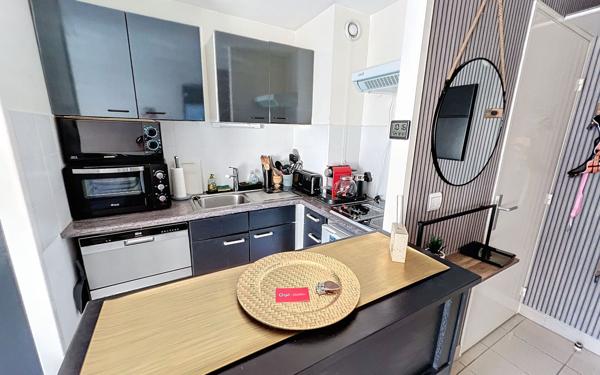 Appartement à vendre    2 pièces • 27,03 m2 Fréjus