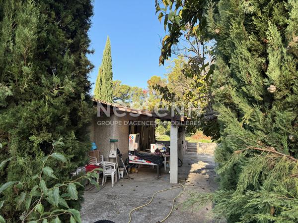 Maison de 68M2 sur un terrain de 1 800m2 - Secteur de LES CAMOINS