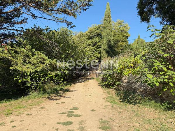 Maison de 68M2 sur un terrain de 1 800m2 - Secteur de LES CAMOINS