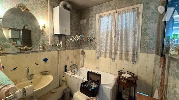 A vendre - Châlons-en-Champagne, secteur Palais des Sports Pierre de Coubertin - Appartement T4...