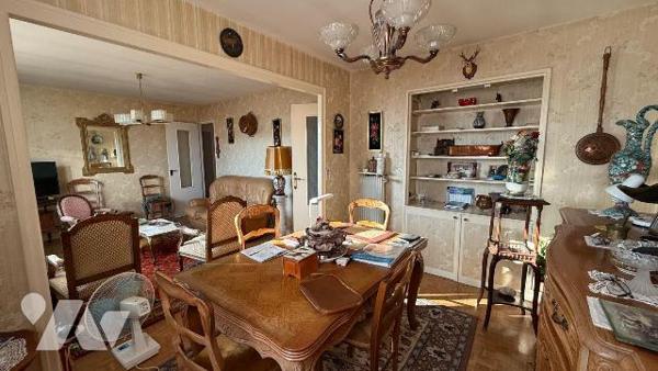 A vendre - Châlons-en-Champagne, secteur Palais des Sports Pierre de Coubertin - Appartement T4...