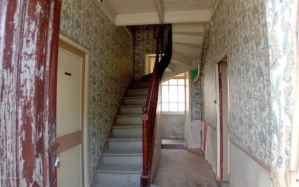 Maison à vendre    8 pièces •  Saint-Pol-de-Léon