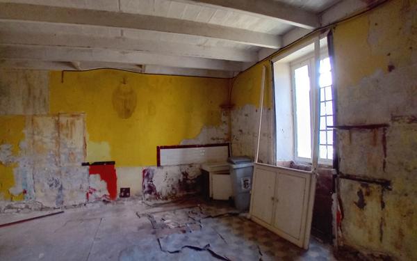 Maison à vendre    8 pièces •  Saint-Pol-de-Léon