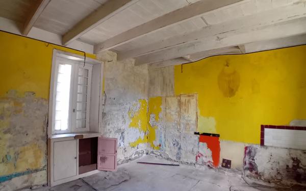 Maison à vendre    8 pièces •  Saint-Pol-de-Léon