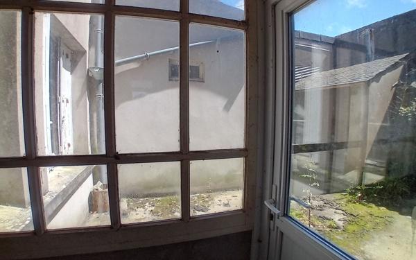 Maison à vendre    8 pièces •  Saint-Pol-de-Léon