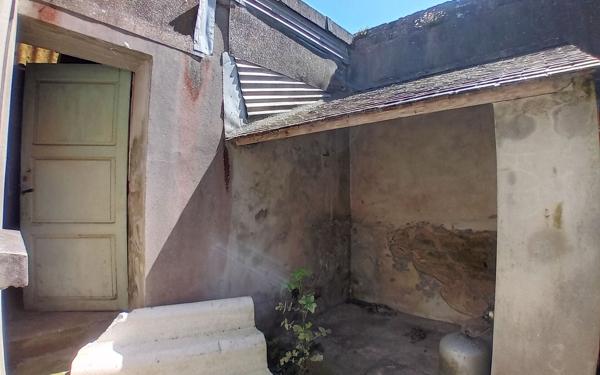 Maison à vendre    8 pièces •  Saint-Pol-de-Léon