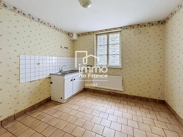 Immeuble à vendre à Mayenne (53100)