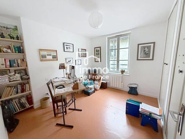 Immeuble à vendre à Mayenne (53100)