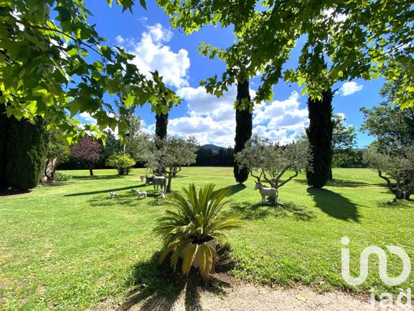 Maison à vendre 9 pièces 335 m² L'Isle-sur-la-Sorgue