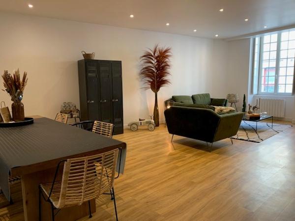 Appartement 3 pièce(s) 2 chambre(s) 103.53 m²