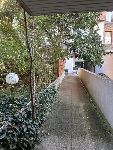 Appartement Saint Denis 1 pièce(s) 24.6 m2