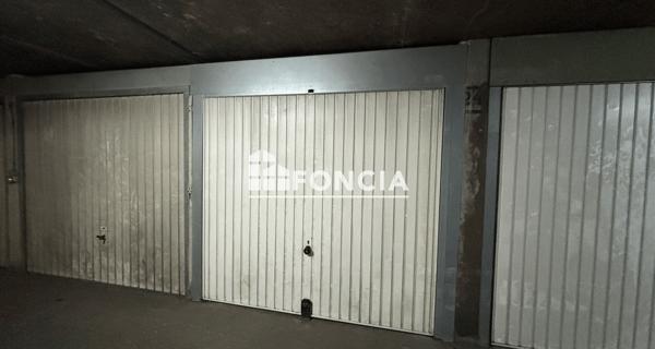 À vendre Parking 11.5 m² - Paris 75018