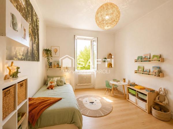 Appartement 4 pièces, lumineux, traversant, 2 balcons