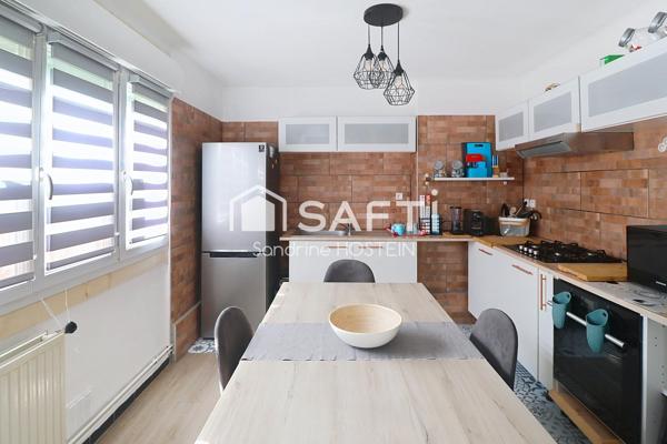 Appartement de 60m2 1 chambre avec balcon et cave privée.