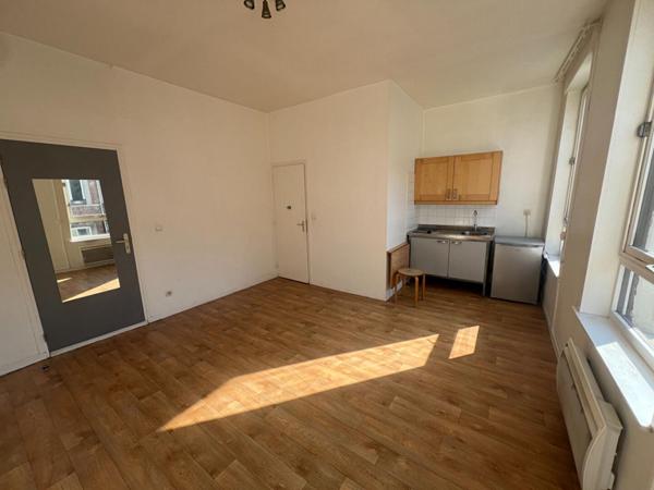 A LOUER : T1 à LILLE • • 475 € CC • Réf. G667-07