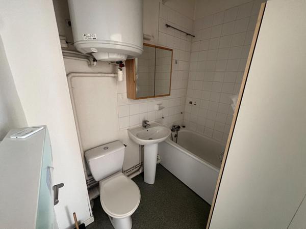 A LOUER : T1 à LILLE • • 475 € CC • Réf. G667-07