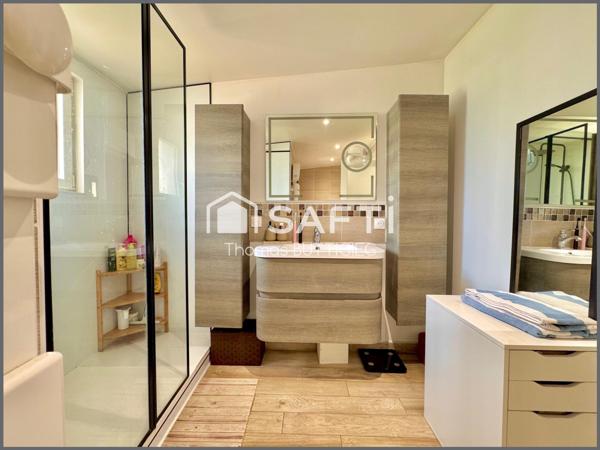 Maison sans travaux, 3 chambres et jardin proche bourg.