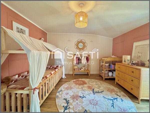 Maison sans travaux, 3 chambres et jardin proche bourg.