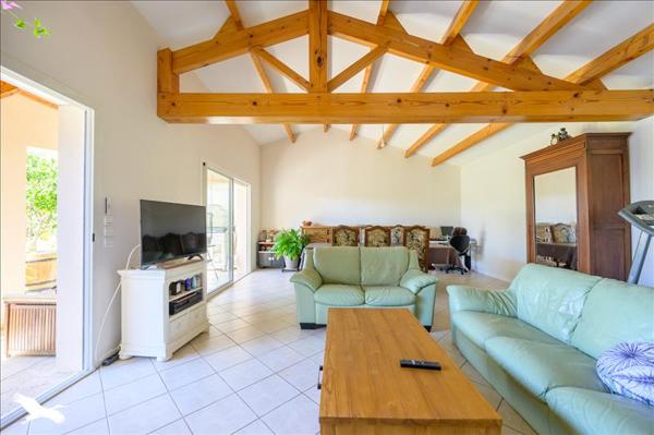 Maison à vendre |  Saint-Xandre |  6 pièces | 149 m²