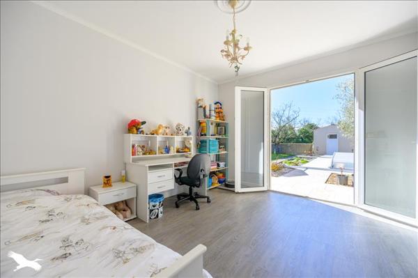 Maison à vendre |  Saint-Xandre |  6 pièces | 149 m²